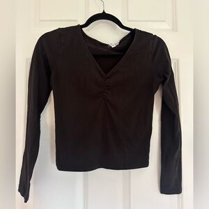 Black long sleeve fitted tee